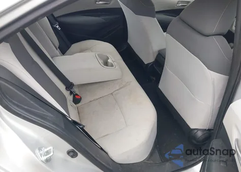 2021 Toyota Corolla Le z USA, uszkodzony, nr VIN 5YFEPMAE7MP191561